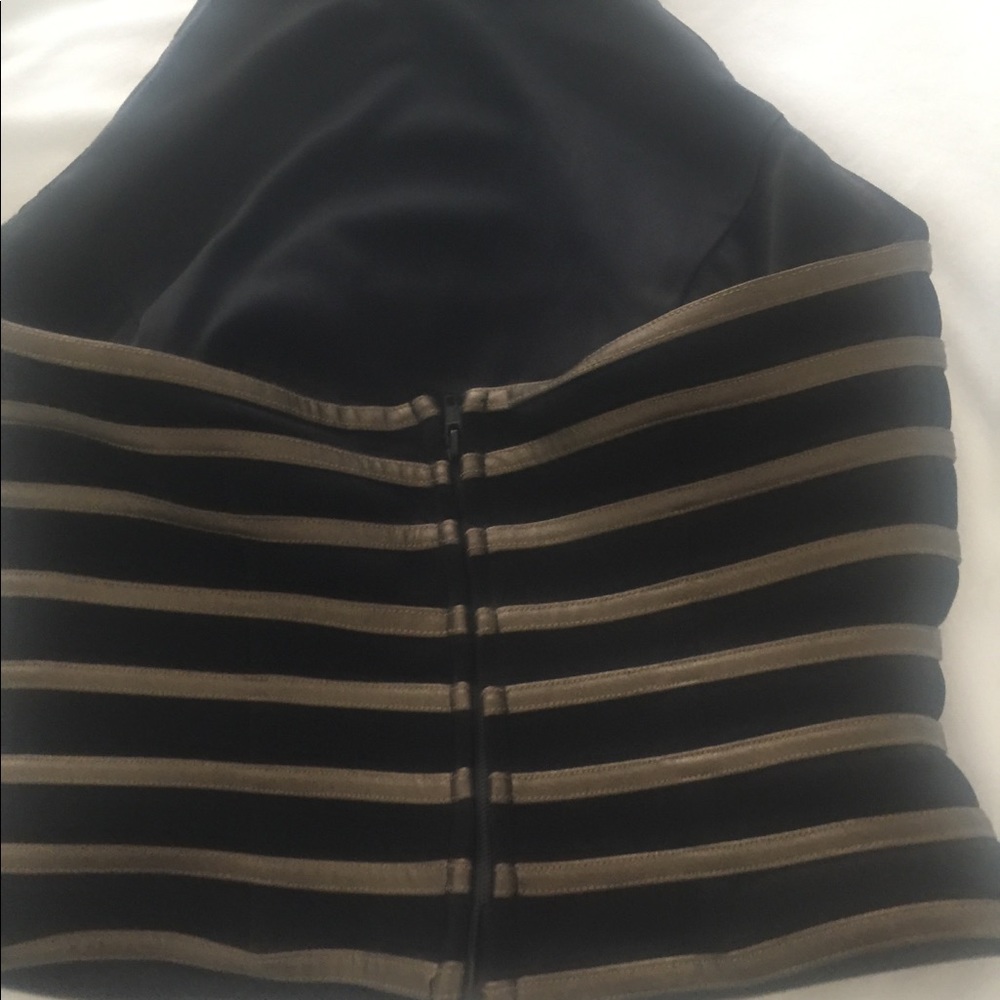 Backless top - Picture 3 of 4